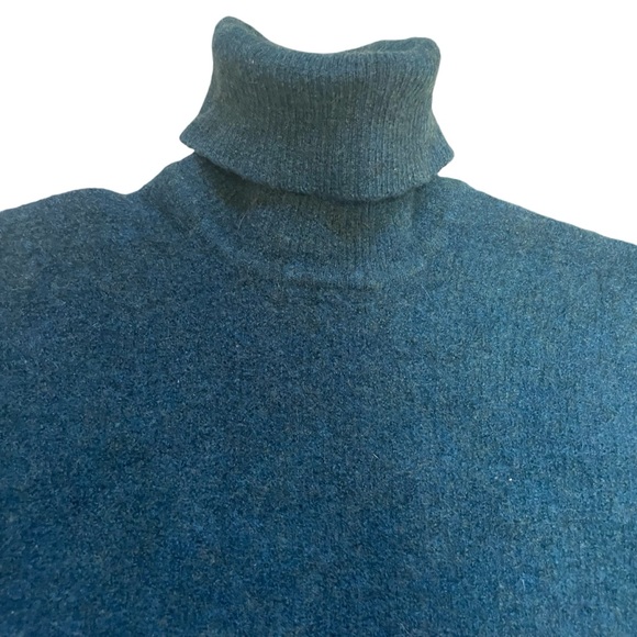 Jones New York Sweater - Picture 2 of 8